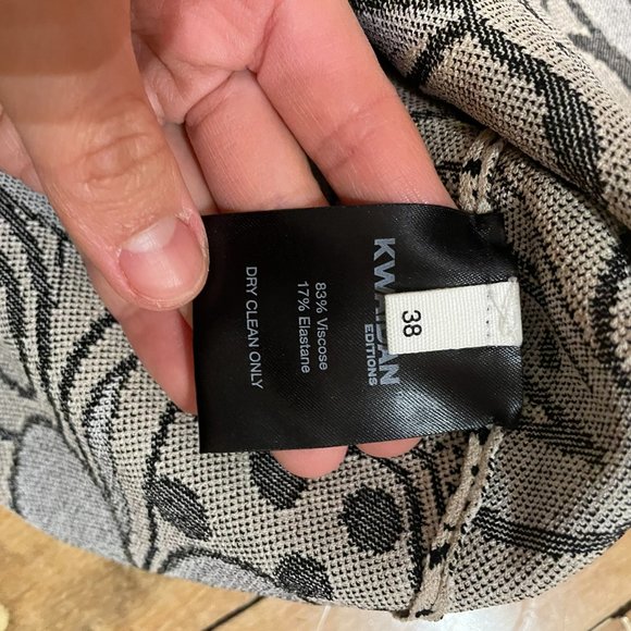 Kwaidan Editions Beige Floral Jacquard Sweater (size 38) - Picture 5 of 8